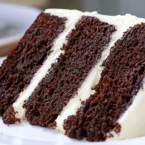 mohamedb 47441 simple chocolate cake with cream cheese frosting 4ccebba3 0640 4000 b482 2cc597145bc2 - Decadent Chocolate Cake with Cream Cheese Frosting